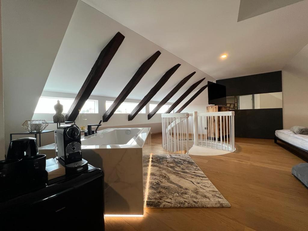 Unique Oldtown Apartment / Loft ニュルンベルク エクステリア 写真